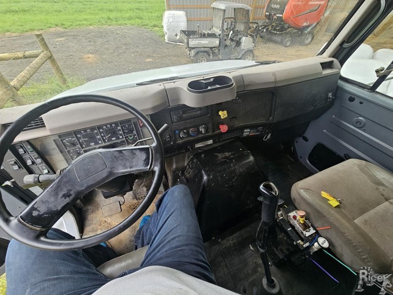 1997 International 8100 Dump Truck